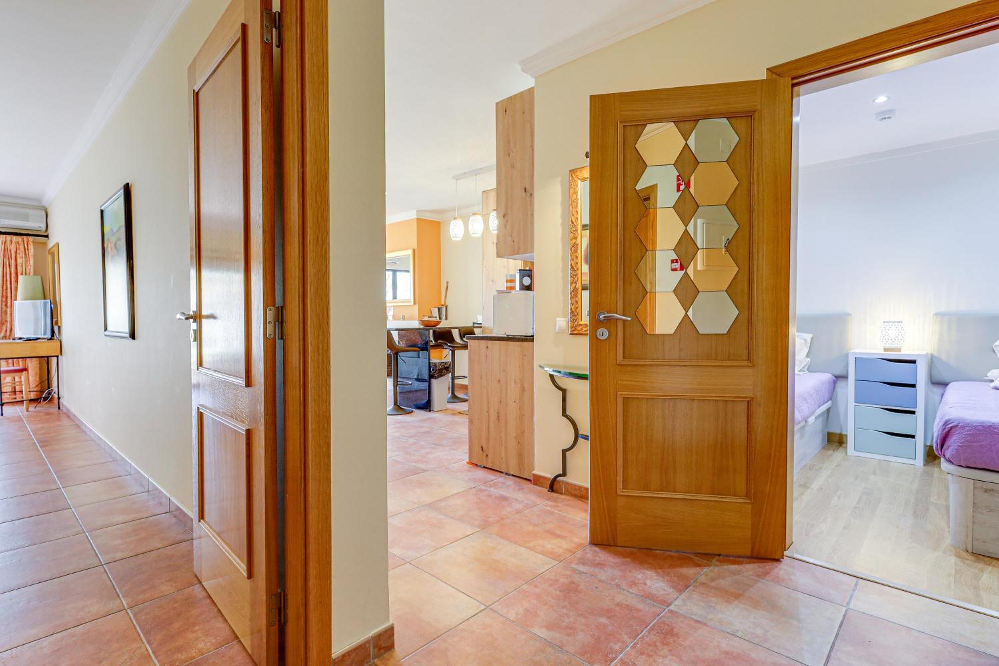 Apartment With 2 Bedrooms, 2M To The Beach Armação de Pêra Exterior foto